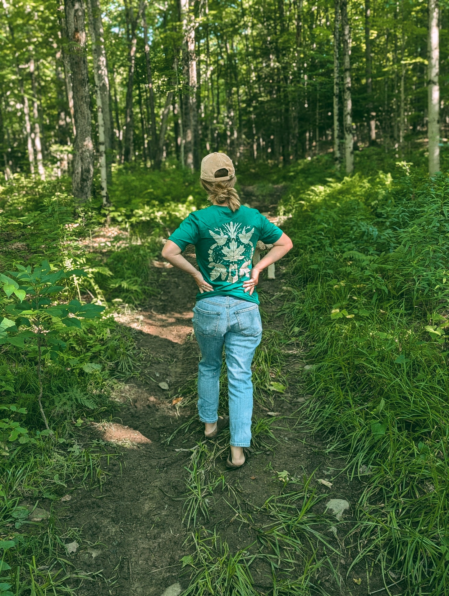 Hen & Finch Maple Co T-Shirt (Green)
